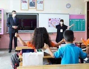 Maskeli eğitim için ders zili çaldı