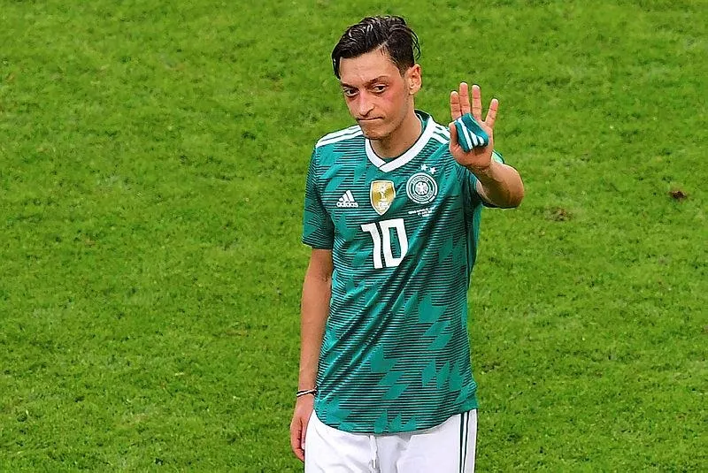 Almanya ırkçılığın gölgesinde EURO 2024'e ev sahipliği yapacak: Artan ırkçılık, Alman futboluna da yayılıyor!-10