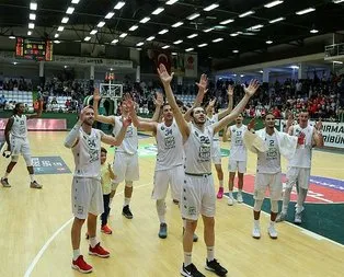 Bandırma Anadolu Efes’i farklı mağlup etti