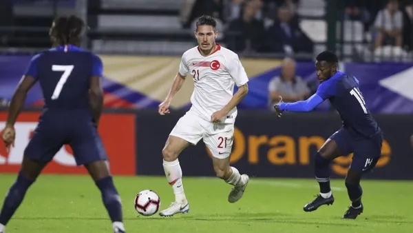 milli-takimda-sok-sakatlik-kadrodan-cikarildi-1598859184946.jpg Milli Takım'da şok sakatlık! Kadrodan çıkarıldı-1