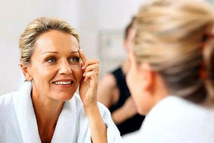 canan-karatay-isil-isil-cildin-sirrini-acikladi-her-gun-yuzunuze-tek-tabaka-halinde-surun-cildiniz-kaymak-gibi-1704876496418.jpg Her gün yüzünüze tek tabaka halinde sürün, cildiniz kaymak gibi olacak! Canan Karatay ışıl ışıl cildin sırrını açıkladı-2