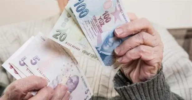 Emeklilere müjdeli haber bankalardan geldi! 700 lira verilecek