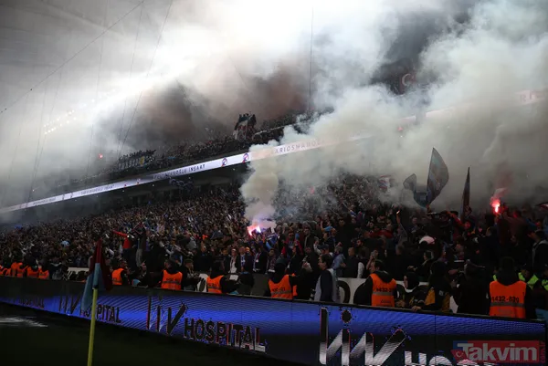 Trabzonspor taraftarı şampiyonluğu kutluyor! Renkli görüntüler... - 42