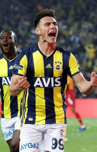 Napoli'ye transferi konuşulan Eljif Elmas'tan gece yarısı paylaşımı