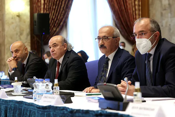 son-dakika-hazine-ve-maliye-bakani-lutfi-elvandan-fiyat-istikrari-ve-cari-acik-aciklamasi-1636742150065.jpg SON DAKİKA! Hazine ve Maliye Bakanı Lütfi Elvan'dan fiyat istikrarı ve cari açık açıklaması-3