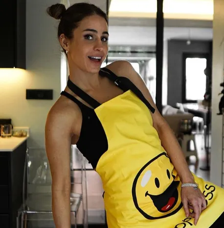 Büşra Pekin'in Instagram videosu kahkahaya boğdu: Bakanım bu haberi dört gözle bekliyoruz-1