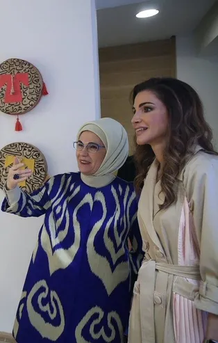 Emine Erdoğan'dan ikili görüşmeler