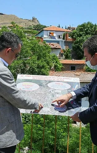Tarım ve Orman Bakanı Bekir Pakdemirli, Bergama'daki "Antik Su Kanalı Projesi"ni inceledi