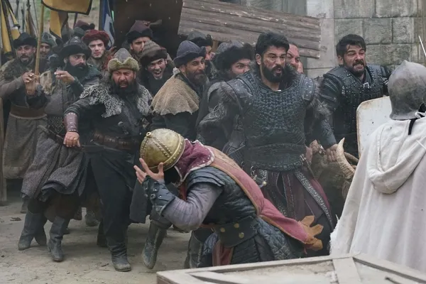 kurulus-osman-95-bolum-2-fragmani-yayinlandi-atilacak-tek-bir-okumuz-var-yenisehir-1653345831889.jpg Kuruluş Osman 95. bölüm 2. fragmanı yayınlandı: “Atılacak tek bir okumuz var; Yenişehir...”-3