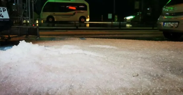 Dolu bir anda bastırdı! Marmaris bembeyaz