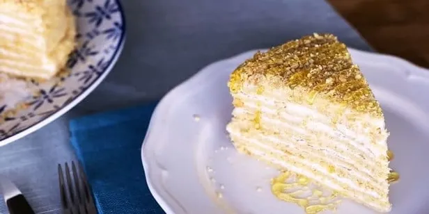 Ballı medovik nasıl yapılır? Evde pratik ve lezzetli rus pastası ballı medovik tarifi! İşte malzemeler, püf noktalar…-5