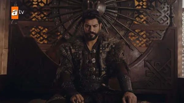 kurulus-osmanda-nefes-kesen-sahne-osman-beyin-emriyle-mahkeme-kuruldu-oktem-bey-ve-alcicek-hatunun-cezasi-kesi-1668021149206.jpg Kuruluş Osman’da nefes kesen sahne: Osman Bey’in emriyle mahkeme kuruldu! Öktem Bey ve Alçiçek Hatun’un cezası kesildi-6