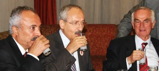 Çakma solun çakma lideri