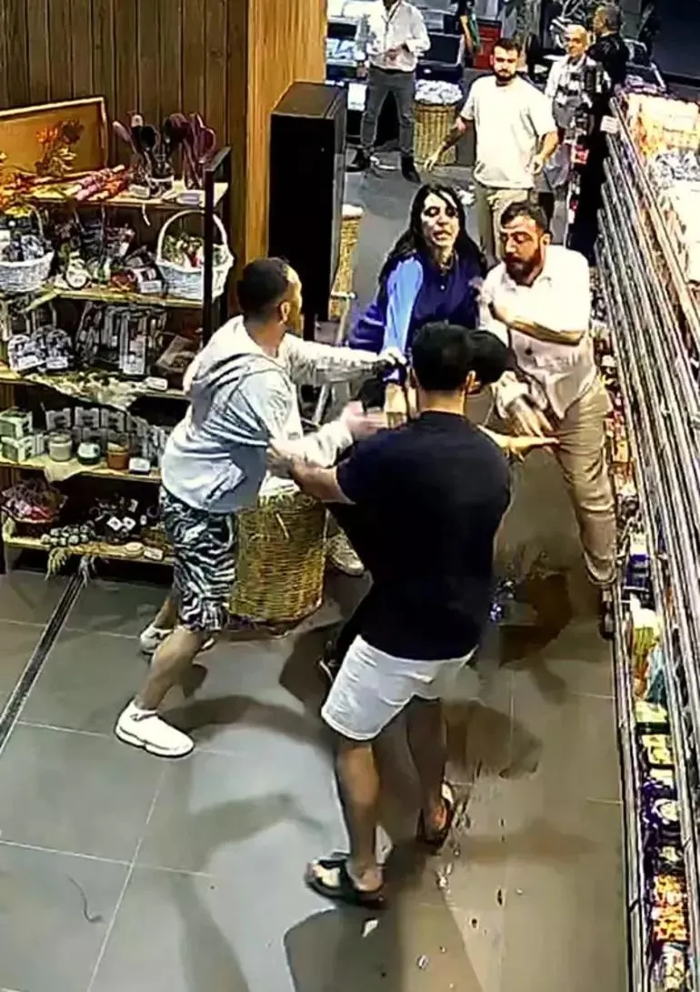 izmirdeki-cinayet-davasinda-yeni-gelisme-tahliye-karari-veren-3-hakim-ve-1-savci-aciga-alindi-1726674824864.jpeg İzmir’deki cinayet davasında yeni gelişme! Tahliye kararı veren 3 hakim ve 1 savcı açığa alındı-1