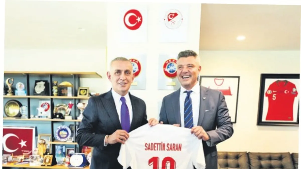 Fenerbahçe Başkanı Sadettin Saran yönetimle TFF Başkanı Hacıosmanoğlu’nu ziyaret etti