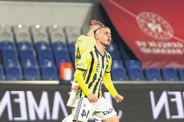 A.Demir sınavı öncesi Kanarya’da 2 şok (Fenerbahçe haberleri)