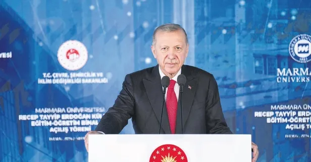 Başkan Recep Tayyip Erdoğan: Esas özür dilemesi gerekenler AKM duvarlarını hakaret pankartlarıyla kirletenlerdir.