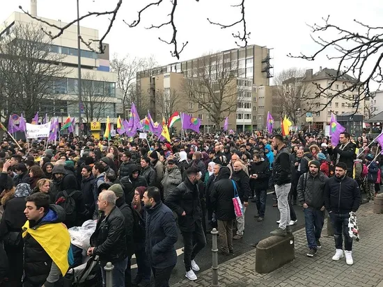 Türk Bakanlara yasak PKK'ya serbest!-2