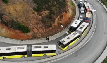 İstanbul’da İETT çilesi! Trafik kilitlendi