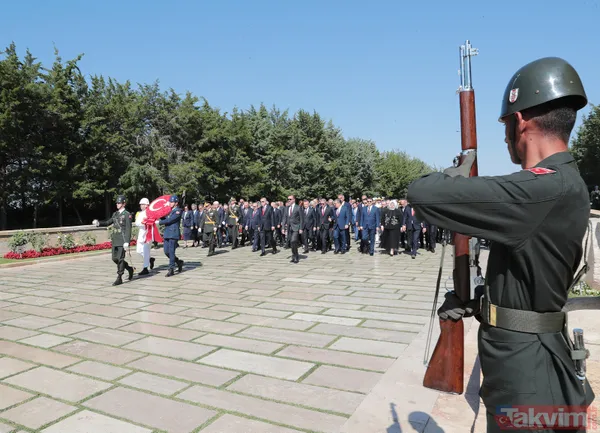 Büyük Zaferin 97'nci yıl dönümü! Anıtkabir'den özel kareler - 24