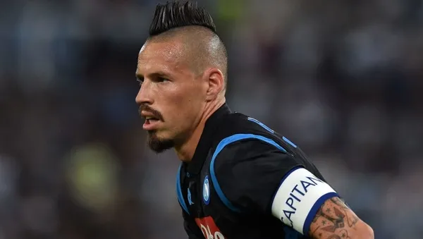 marek-hamsik-kimdir-kac-yasinda-nereli-trabzonsporun-yeni-transferi-marek-hamsik-hangi-takimlarda-oynadi-1623170486611.jpg Marek Hamsik kimdir, kaç yaşında, nereli? Trabzonspor'un yeni transferi Marek Hamsik hangi takımlarda oynadı?-3