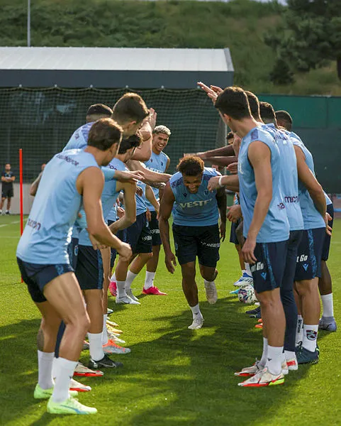 trabzonspor-galatasaray-derbisi-saat-kacta-ts-gs-maci-hangi-kanalda-canli-yayinlanacak-ts-gs-ilk-11ler-1661676879910.jpg Trabzonspor - Galatasaray derbisi saat kaçta? TS - GS maçı hangi kanalda canlı yayınlanacak? TS - GS İlk 11'ler...-4