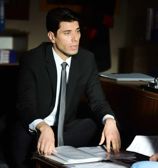 Maraşlı'nın gizemli geçmişi son bölümde ortaya çıktı! Maraşlı yeni bölüm fragmanı (20. bölüm) yayınlandı mı?-5