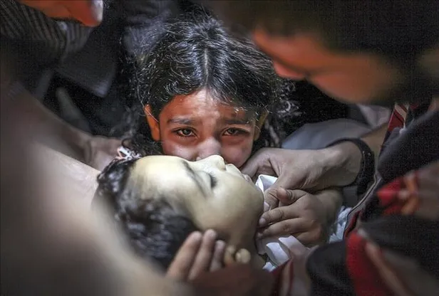 kan-donduran-vahset-soykirimci-israil-ordusuna-ait-bulldozer-filistinli-sivilin-ustunden-gecti-1699736145114.jpeg Kan donduran vahşet! Soykırımcı İsrail ordusuna ait buldozer Filistinli sivilin üstünden geçti-3