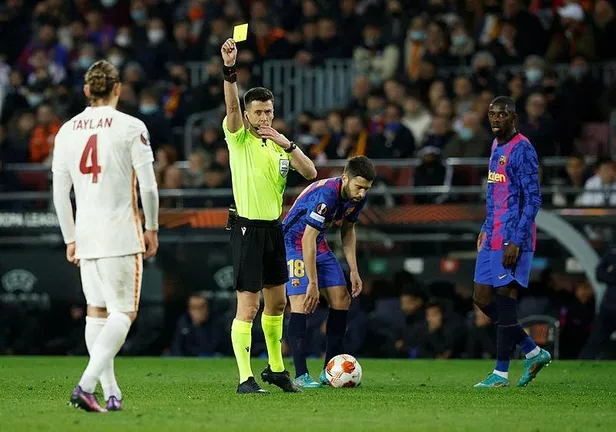 cimbom-barcelonaya-aslan-gibi-direndi-barcelona-0-0-galatasaray-mac-sonucu-ozet-1646950455125.jpeg Cimbom Barcelona'ya 'Aslan' gibi direndi! (Barcelona 0-0 Galatasaray MAÇ SONUCU ÖZET)-7