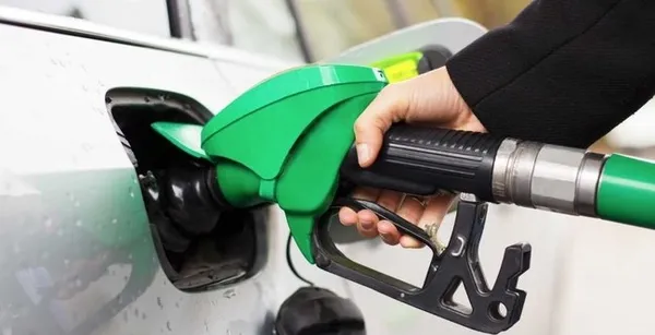 son-dakika-benzin-fiyatlarina-indirim-geliyor-13-temmuz-2022-benzin-ve-mazot-fiyati-ne-kadar-olacak-1657700048726.jpg SON DAKİKA: Benzin fiyatlarına indirim geliyor! 13 Temmuz 2022 benzin ve mazot fiyatı ne kadar olacak?-6