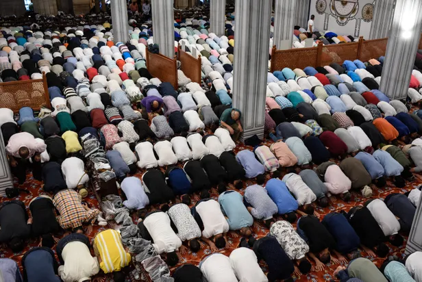 Cuma namazı nasıl kılınır, kaç rekattır? İl il 18 Eylül Cuma namazı saatleri nedir?-4