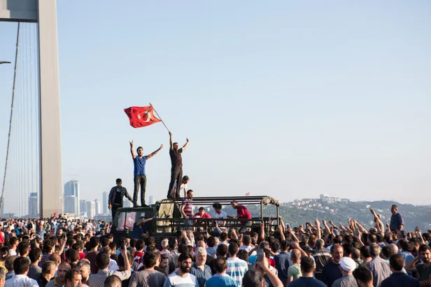 İşte dakika dakika 15 Temmuz’da yaşananlar! İhanet ve diriliş