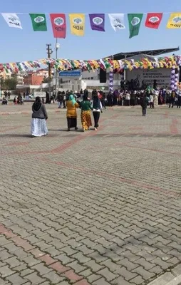 HDP'yi takan yok!
