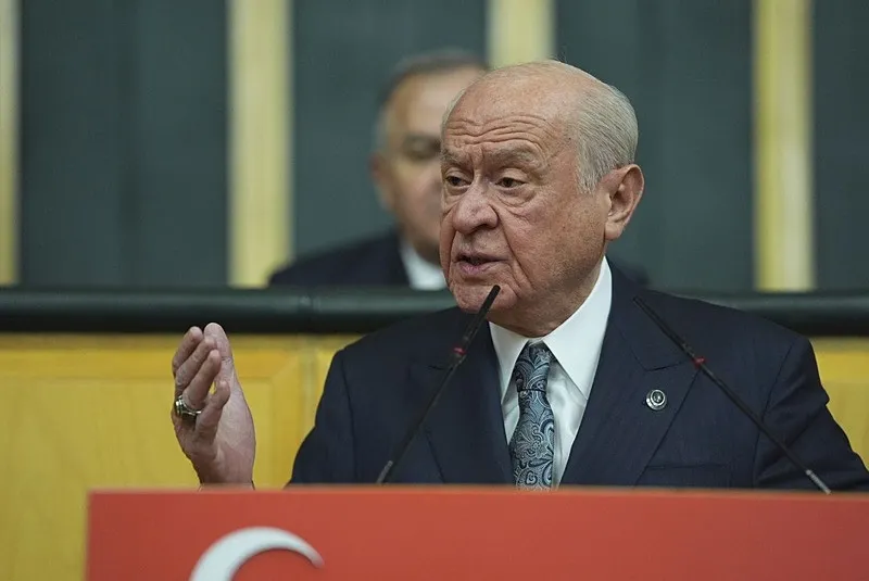 mhp-lideri-devlet-bahceliden-kararlilik-mesaji-terorsuz-turkiyenin-arkasindayiz-ocalan-icin-statu-onerisi-butl-1777978561667.jpeg MHP lideri Devlet Bahçeli'den kararlılık mesajı: Terörsüz Türkiye'nin arkasındayız | Öcalan için statü önerisi | Butlan sorusuna yanıt-4