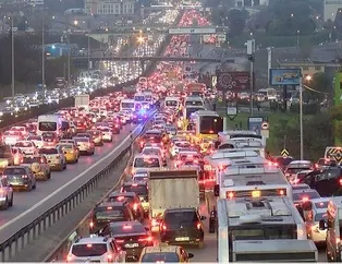 İstanbul’da trafik çilesi! Durma noktasına geldi