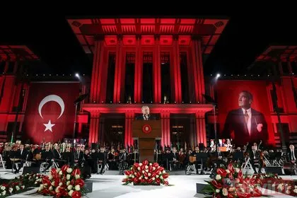 30 Ağustos konserinde duygusal anlar: Başkan Erdoğan gözyaşlarını tutamadı