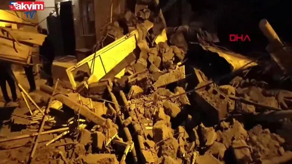 Kayseri'de çöken ev paniğe yol açtı