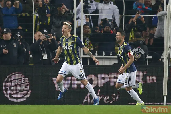 Fenerbahçe - Galatasaray derbisinde dikkat çeken kareler! O hareket damga vurdu... - 43