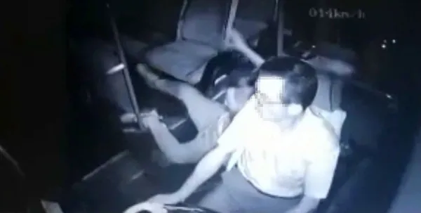 Yer: Silivri! İETT'nin sert manevrası yüzünden bel kemiğini kırdı!-2
