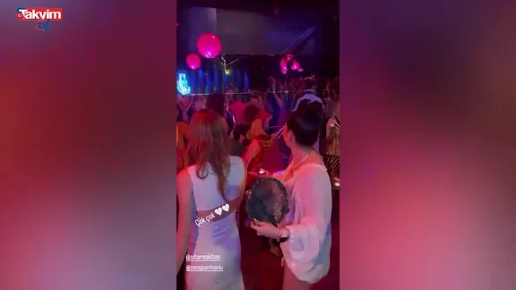 Akasya Durağı'nın Zeyno'su evleniyor! Sitare Akbaş'tan kına gecesi