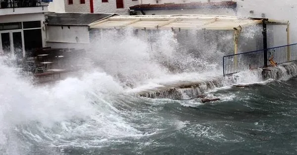 ankara-kocaeli-sakarya-bursa-boluda-yarin-okullar-tatil-mi-30-kasim-hangi-illerde-okullar-tatil-30-kasim-okullarin-tatil-oldugu-iller-listesi-1638207637916.jpg 1 Aralık hangi illerde okullar tatil? 1 Aralık okulların tatil olduğu iller listesi! Ankara, Kocaeli, Sakarya, Bursa, Bolu, Yalova'da yarın okullar tatil mi?-2