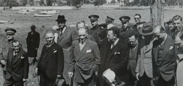 Mustafa Kemal (Atatürk), Fenerbahçe Spor Kulübünü ziyaret etti