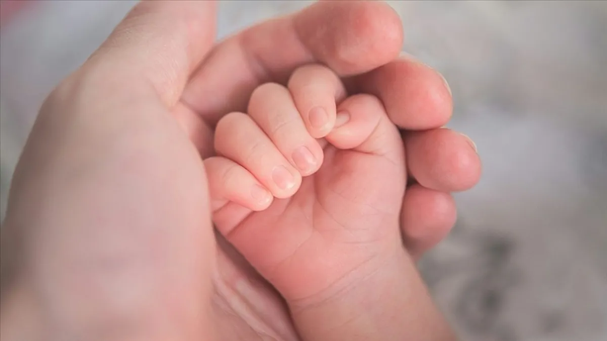 Doğum izni 24 haftaya çıkıyor: Anneye 123 bin TL, babaya 10 gün izin