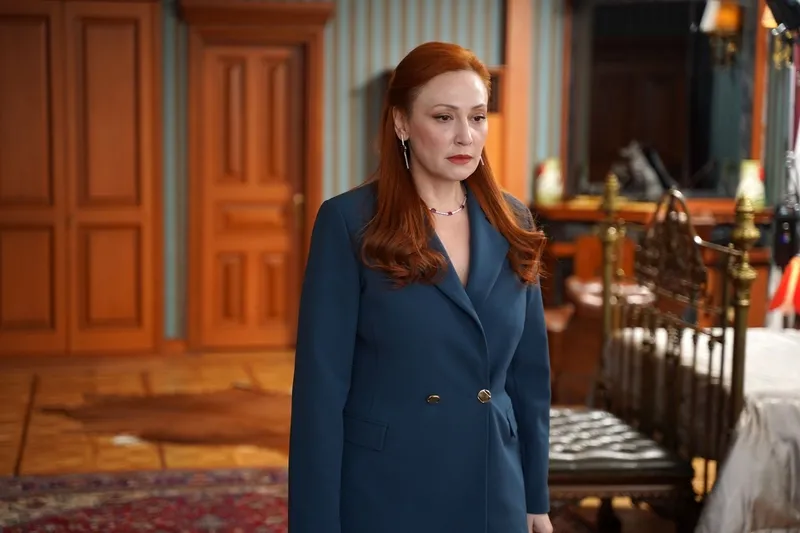 yali-capkini-63-bolum-fragmani-seyfer-kullerinden-dogdu-pelin-intihar-esiginde-dugun-evinden-cenaze-cikacak-1710824177686.jpg SeyFer küllerinden doğdu Pelin intihar eşiğinde! Yalı Çapkını 63. bölüm fragmanı: Düğün evinden cenaze çıkacak-2