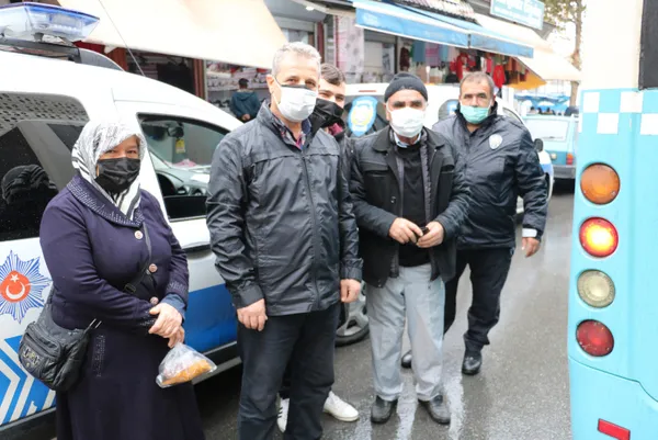 kahramanmarasta-kaybettigi-cuzdani-bulunan-emeklinin-mahcubiyeti-fazla-param-yok-ki-bulana-yardim-edeyim-1606809397291.jpg Kahramanmaraş'ta kaybettiği cüzdanı bulunan emeklinin mahcubiyeti: Fazla param yok ki bulana yardım edeyim-3