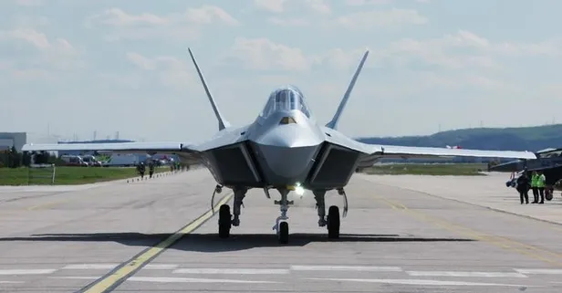 Türkiye için tarihi gün! KAAN ilk uçuşunu yaptı... Başkan Erdoğan'dan ilk mesaj