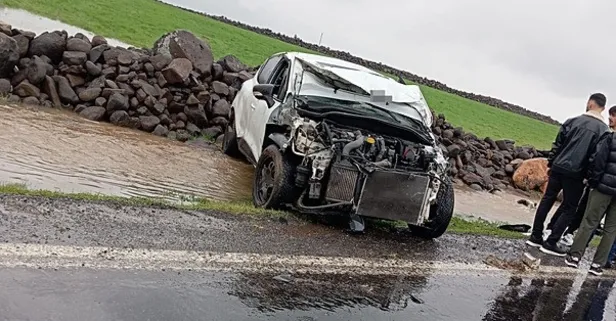 Diyarbakır'da otomobil takla attı: 2 yaralı