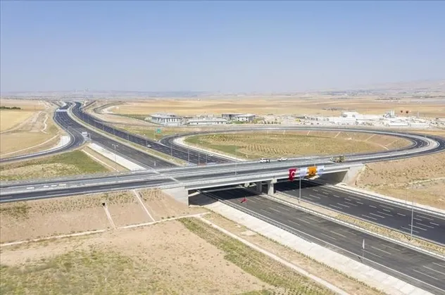 Türkiye'nin en akıllı yolu Ankara-Niğde Otoyolu açıldı: 4 saat 14 dakikadan 2 saat 22 dakikaya indi