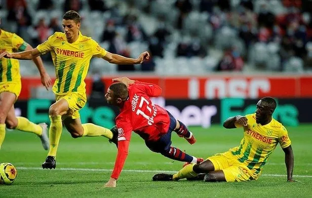milli-futbolcu-burak-yilmaz-lille-formasiyla-ilk-golunu-atti-1601068708876.jpeg
