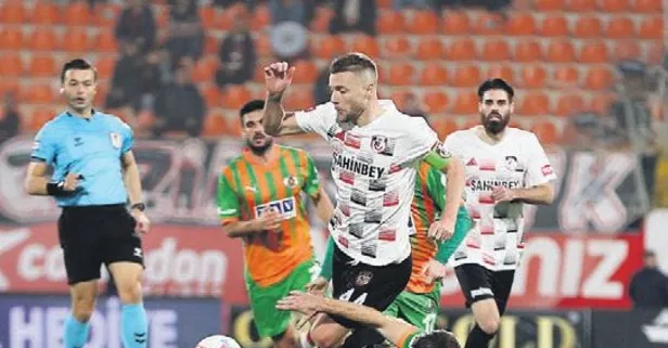 Alanyaspor coştu